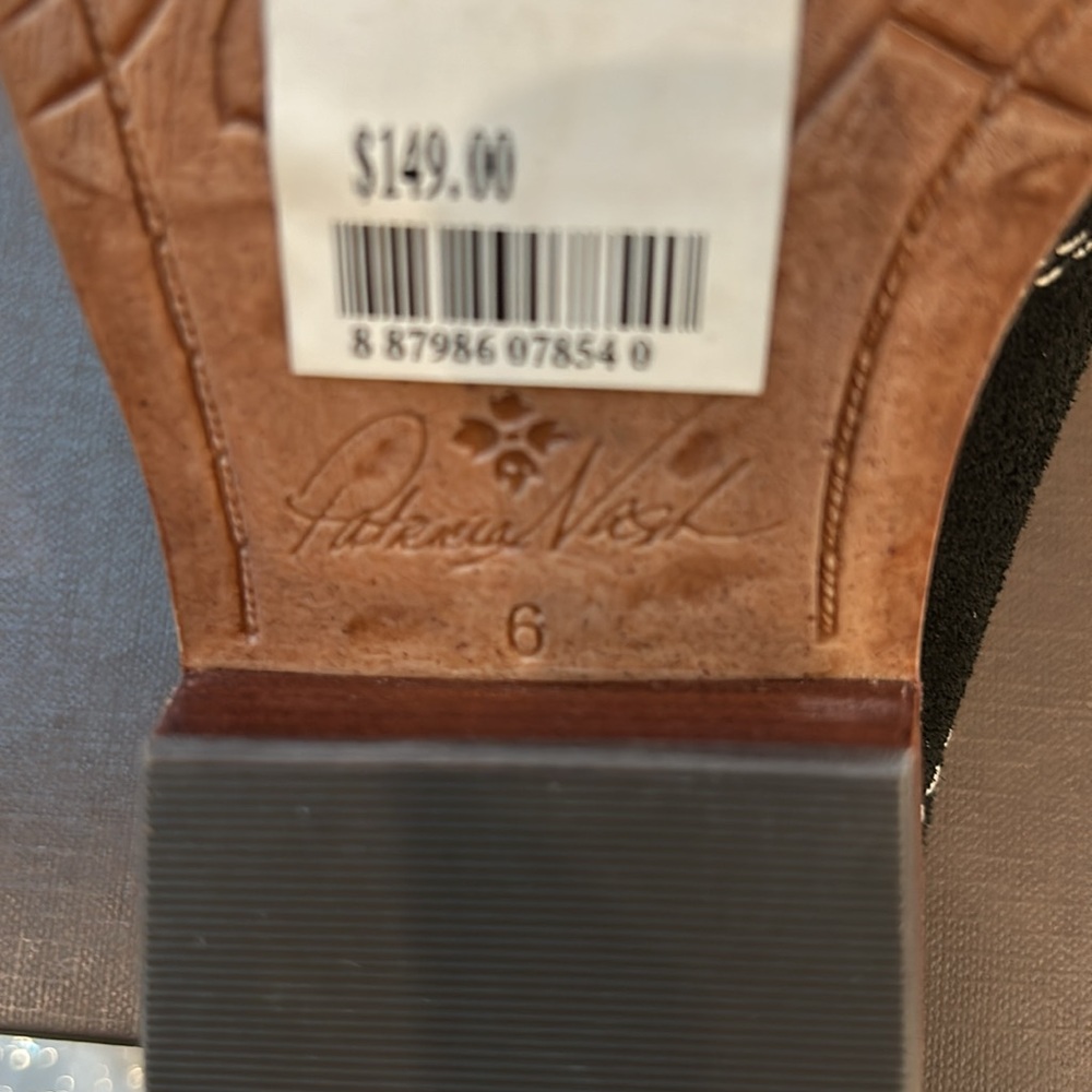 Patricia Nash NIB!! Batista Black Mules. - Picture 8 of 9